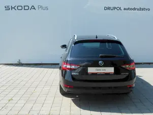 Škoda Superb Style