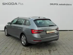 Škoda Superb Ambition