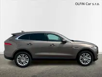 F-Pace 