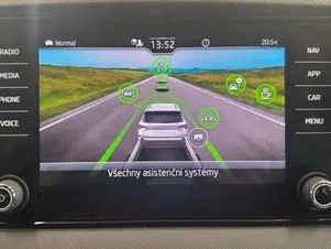 Škoda Karoq Selection
