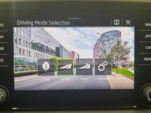Škoda Karoq Selection