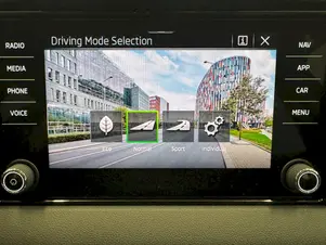 Škoda Karoq Selection