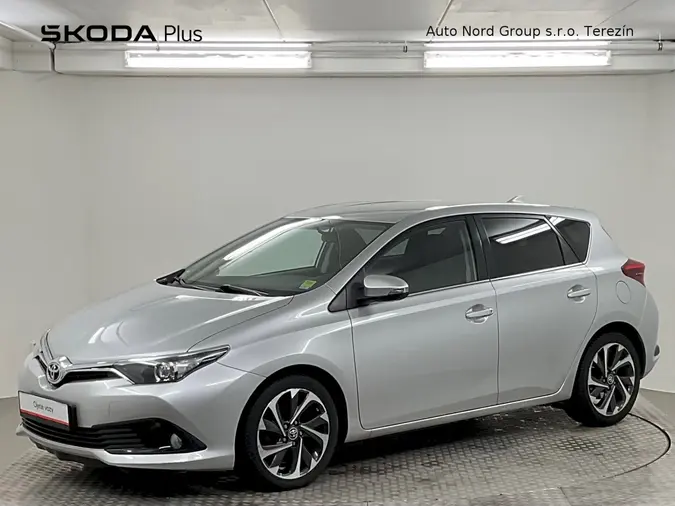 Auris 