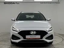 i30